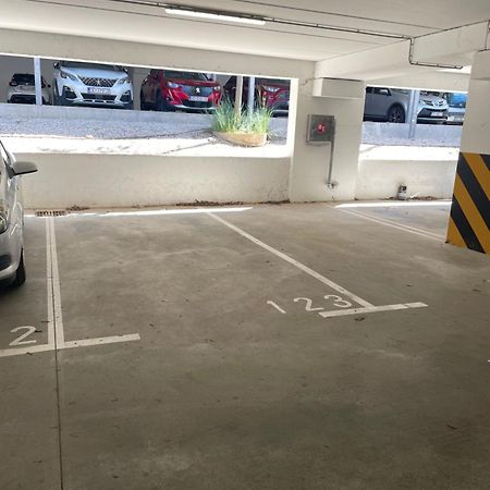 New Modern Apt Near Old Town - Private Parking Ζαντάρ Εξωτερικό φωτογραφία