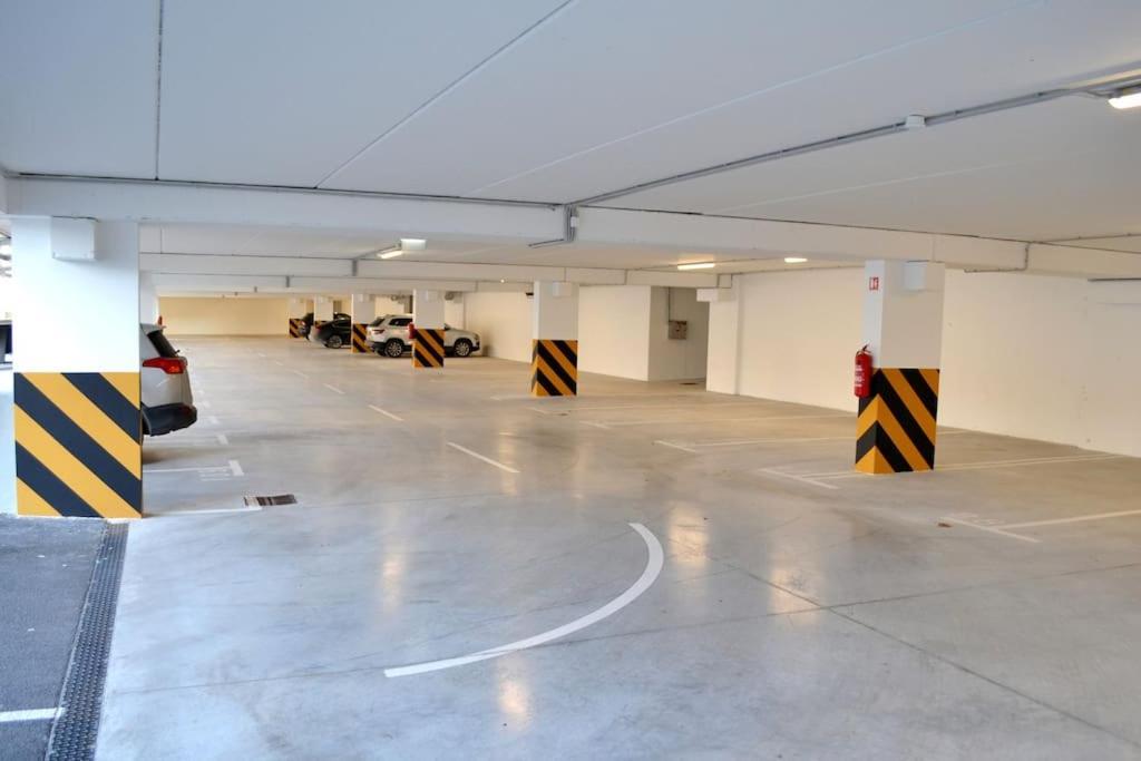 New Modern Apt Near Old Town - Private Parking Ζαντάρ Εξωτερικό φωτογραφία