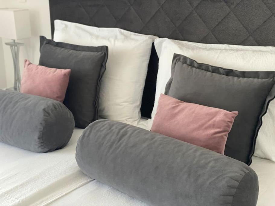 New Modern Apt Near Old Town - Private Parking Ζαντάρ Εξωτερικό φωτογραφία