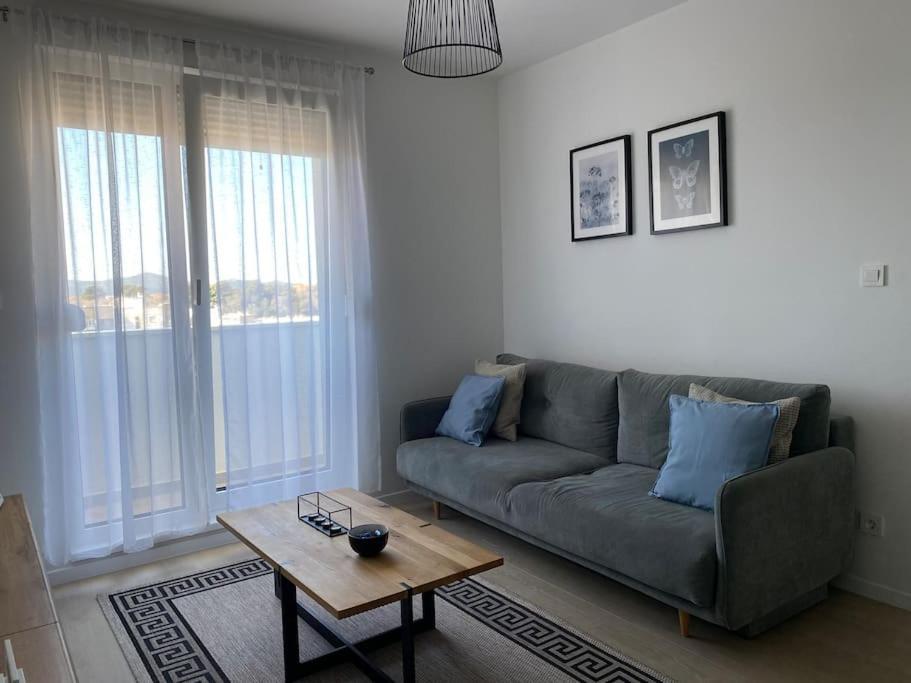 New Modern Apt Near Old Town - Private Parking Ζαντάρ Εξωτερικό φωτογραφία