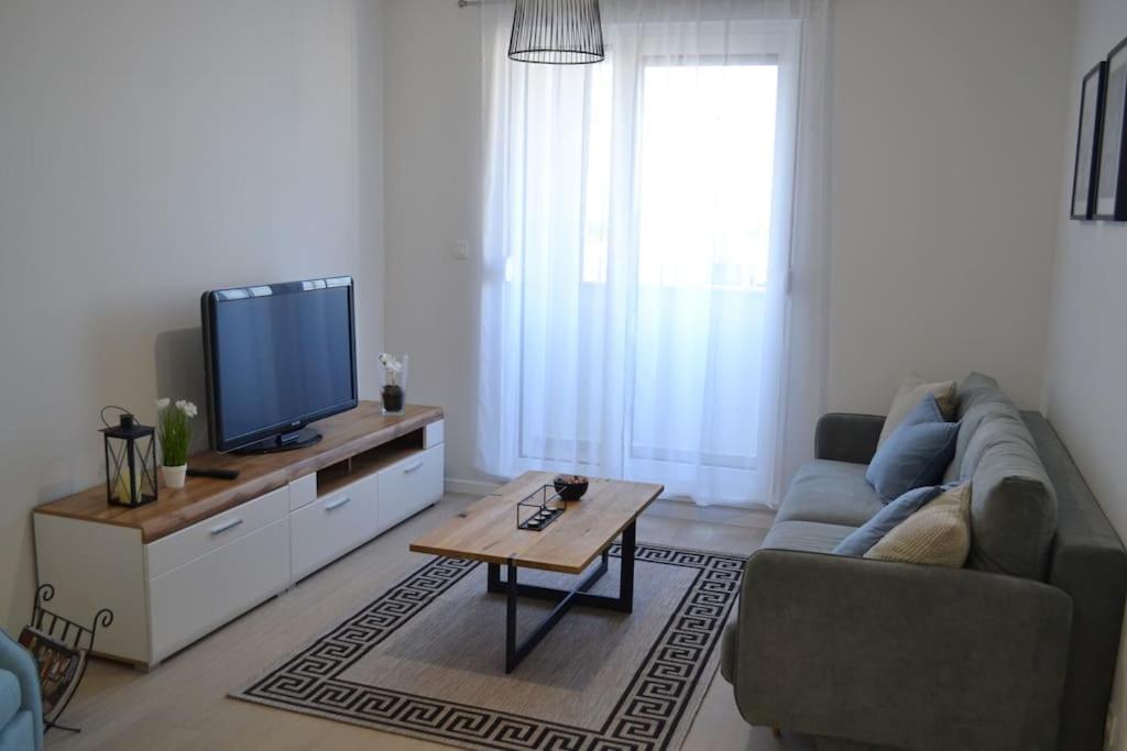New Modern Apt Near Old Town - Private Parking Ζαντάρ Εξωτερικό φωτογραφία