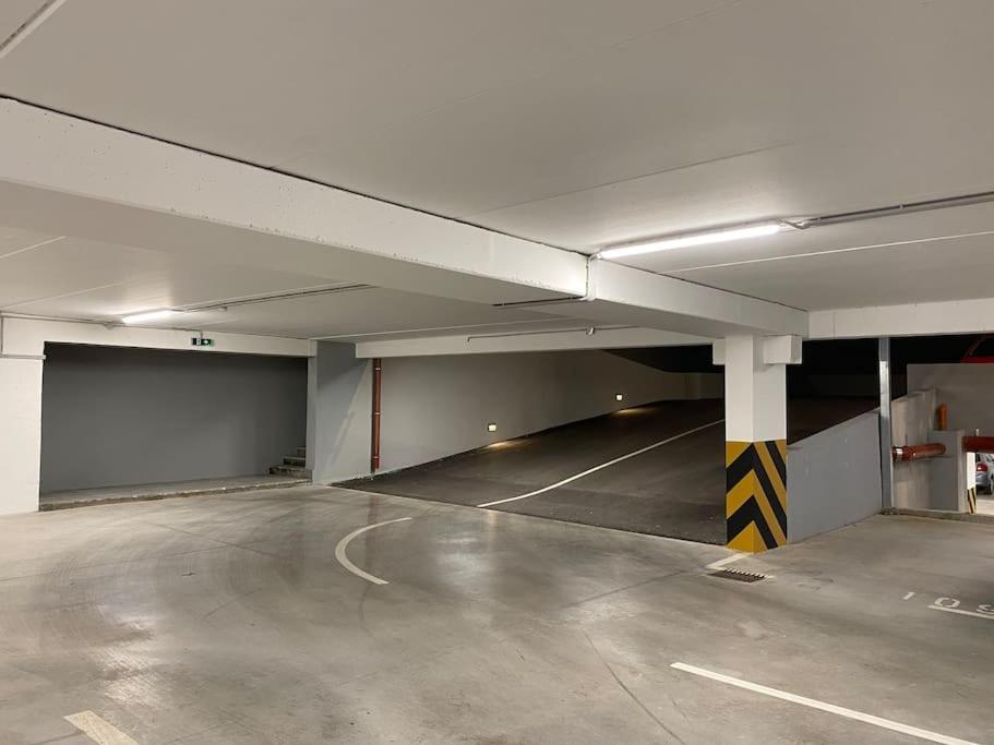 New Modern Apt Near Old Town - Private Parking Ζαντάρ Εξωτερικό φωτογραφία