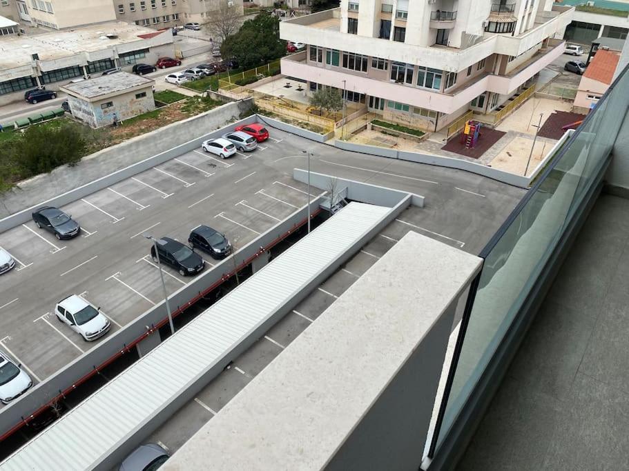 New Modern Apt Near Old Town - Private Parking Ζαντάρ Εξωτερικό φωτογραφία