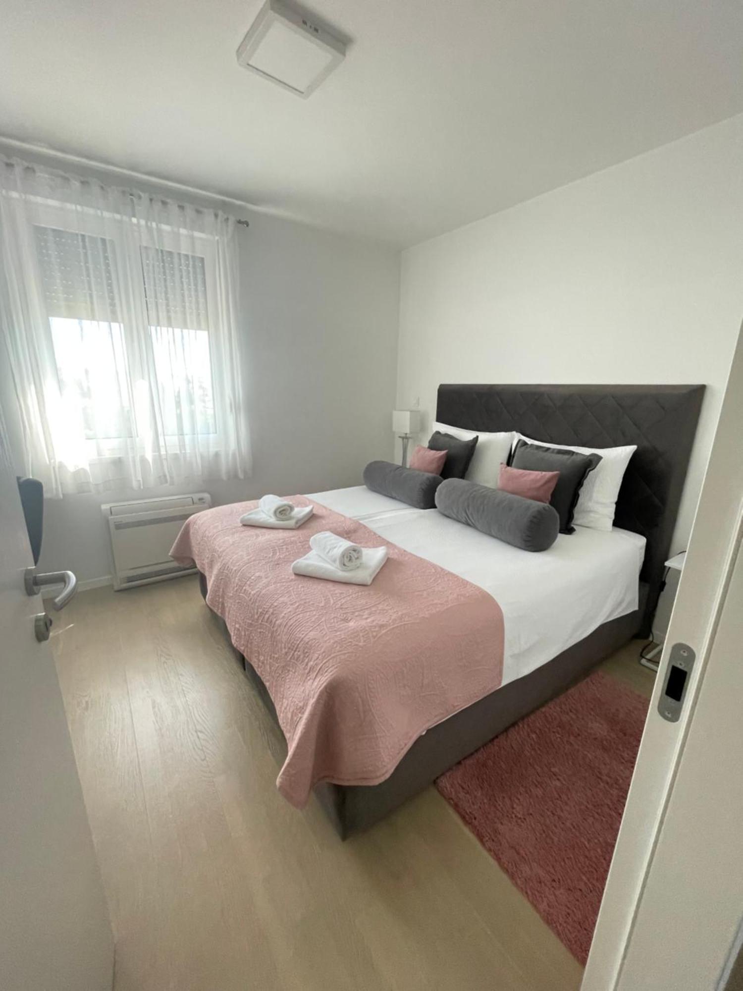 New Modern Apt Near Old Town - Private Parking Ζαντάρ Εξωτερικό φωτογραφία